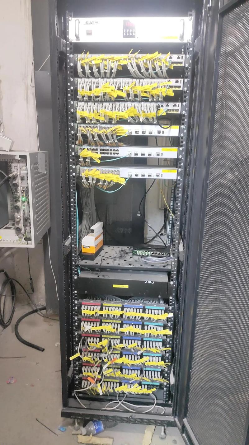 鄭州醫(yī)院無(wú)線覆蓋網(wǎng)絡(luò)布線施工全解析 智能化弱電工程與計(jì)算機(jī)網(wǎng)絡(luò)工程實(shí)踐